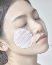 Cargar imagen en el visor de la galería, ANUA - Heartleaf 77% Toner Pad (70EA)