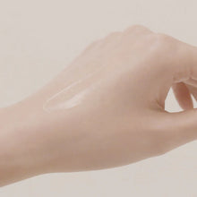 Cargar imagen en el visor de la galería, HARUHARU - WONDER BLACK RICE HYALURONIC ESSENCE -50 ml