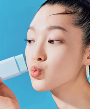 Cargar imagen en el visor de la galería, TOCOBO - Cotton Soft Sun Stick | Protector Solar en Barra