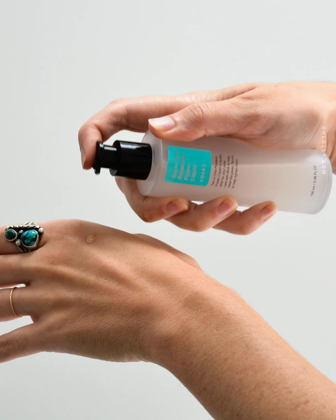 Two In One Poreless Power Liquid (100ml)