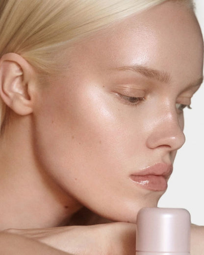 Highlight Milk – Iluminador Líquido Hidratante con Ceramidas