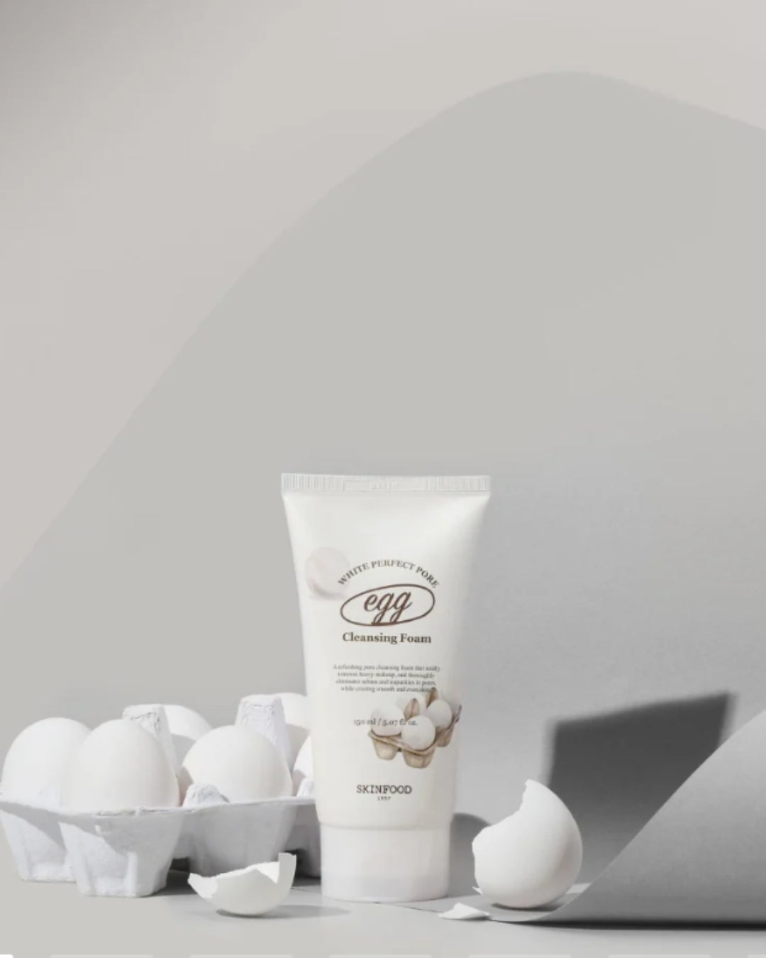White Perfect Pore Egg Cleansing Foam 150ml