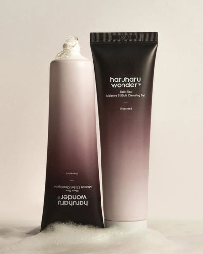 Black Rice Moisture 5.5 Soft Cleansing Gel